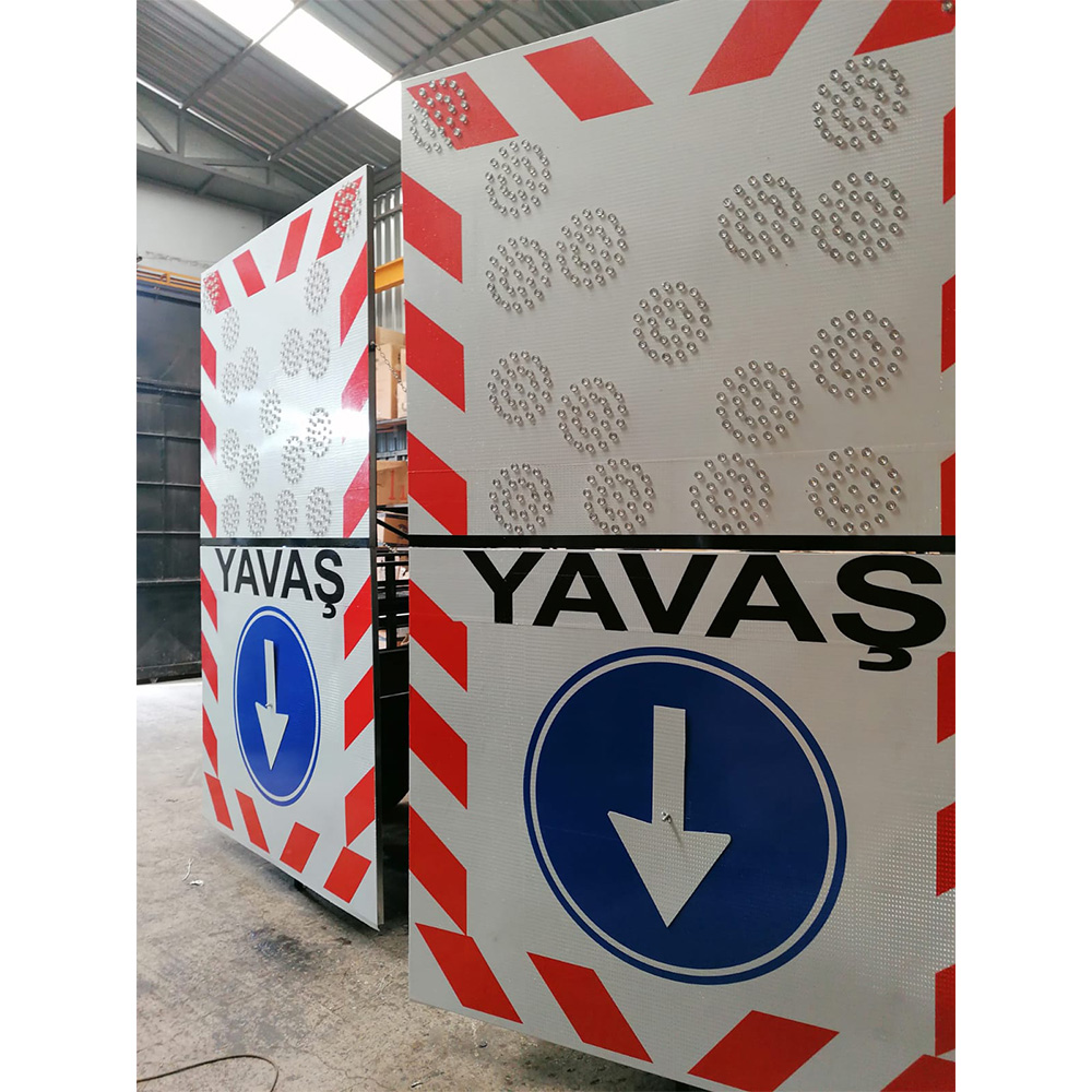 Traffic Warning Trailer - Trailer Warning Systems Illuminated Trailer Price