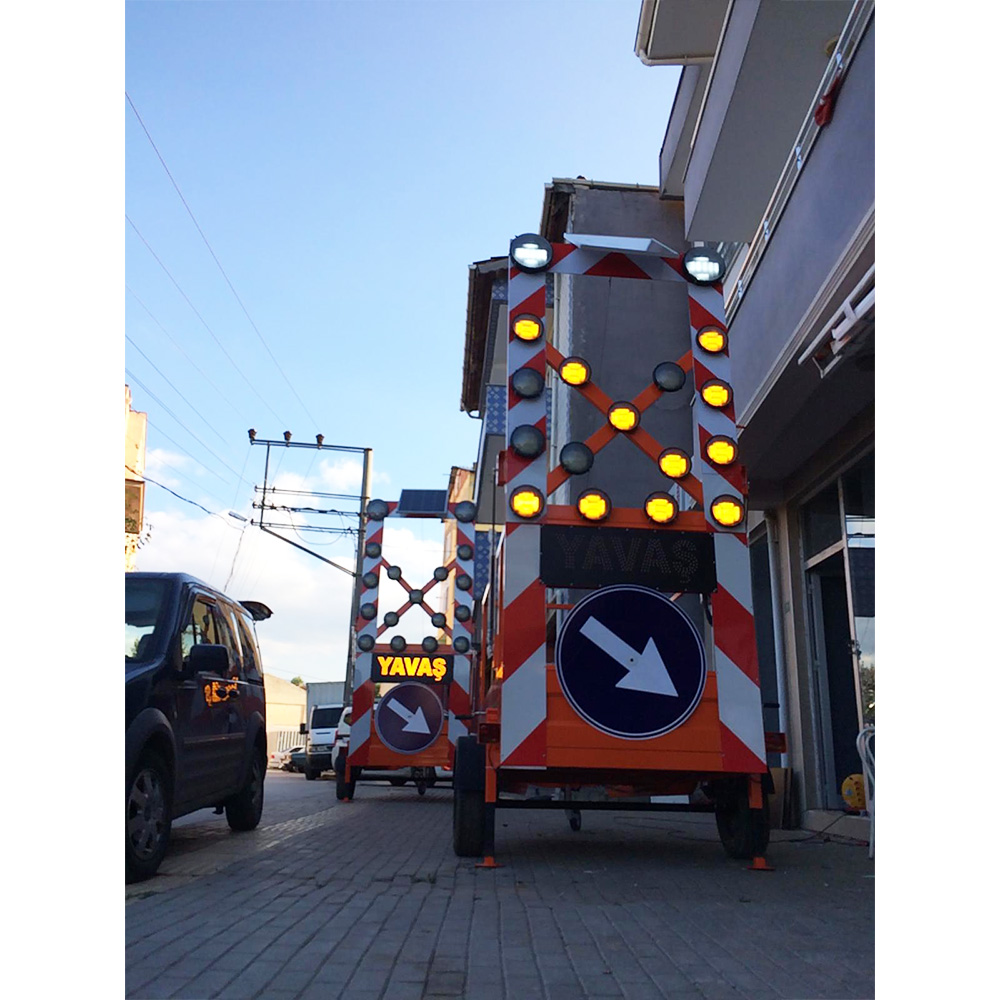 Illuminated Trailer Traffic Warning Trailer - Trailer Warning Systems Manufacturing