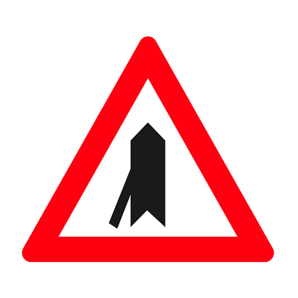 Entrance Sign to the Main Road from the Left Traffic Sign T-23b